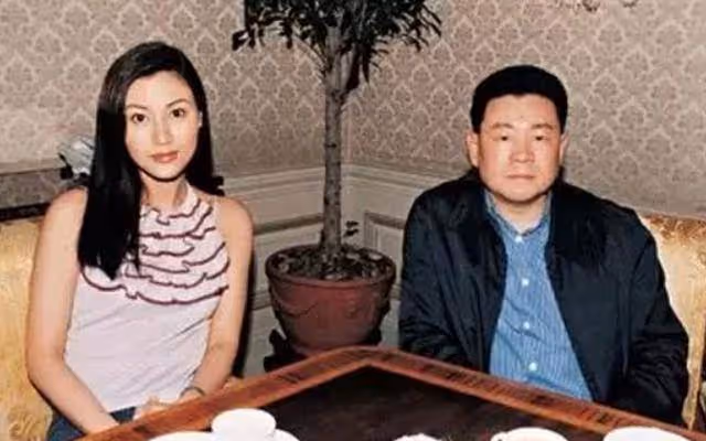 李嘉欣彪悍情史:18歲驚艷全港,輾轉8個富豪「持靚行兇」入豪門