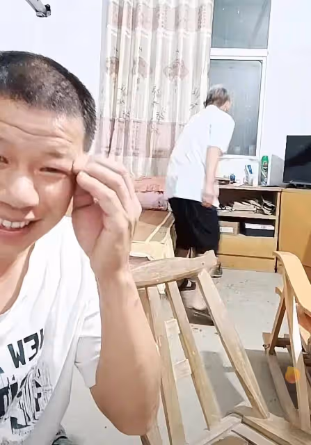 陳小峰和杜叔開啟直播之路