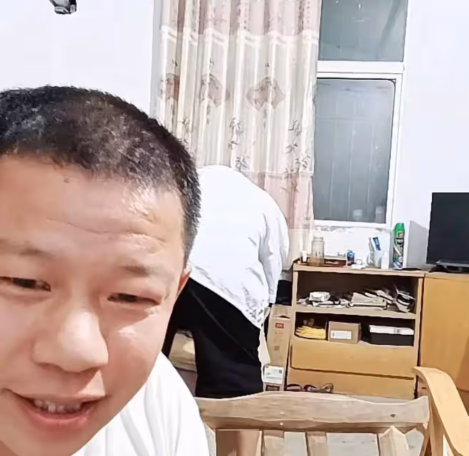 陳小峰和杜叔開啟直播之路