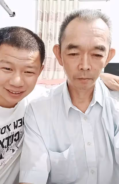 陳小峰和杜叔開啟直播之路