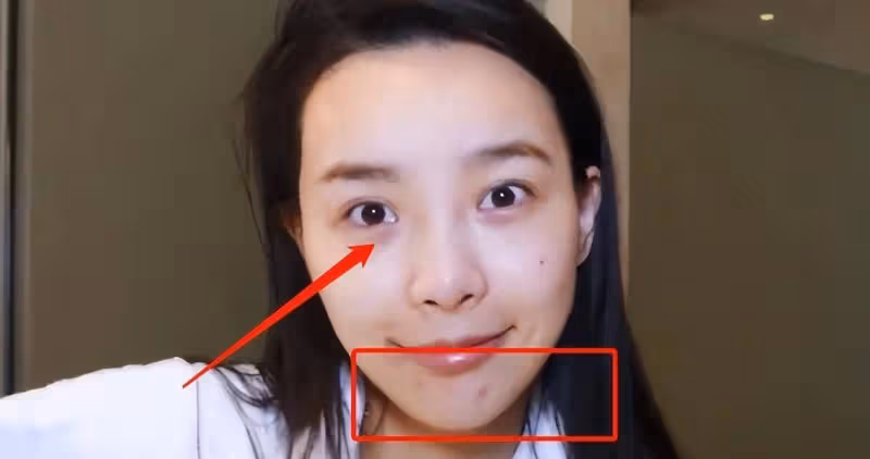 網紅小北餓了不理鏡頭換衣服,吐槽婚宴席位不足,網友:想看姐夫