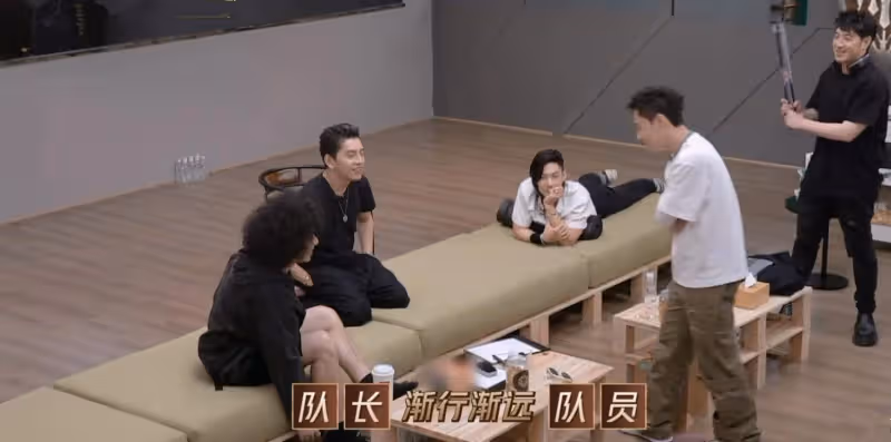 攻堅克難的哥2:冠軍二代和一代哥的選歌默契不忍直視