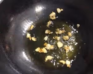 新鮮茶樹菇炒肉
