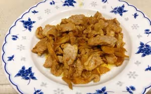 新鮮茶樹菇炒肉