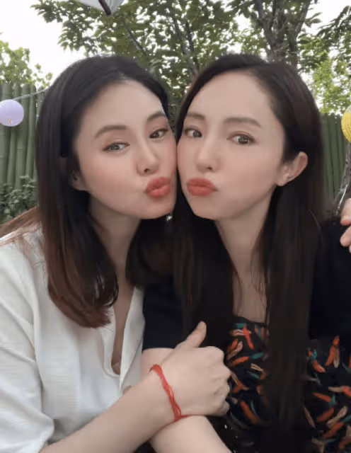 董璇和佟大為妻子過中秋 關悅女兒身高超媽媽