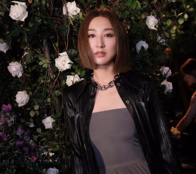 否認離巢!TVB知名女星復出幕前,坦言不想用續約合同換視後頭銜