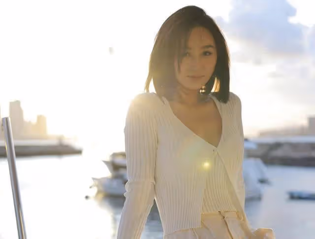 否認離巢!TVB知名女星復出幕前,坦言不想用續約合同換視後頭銜