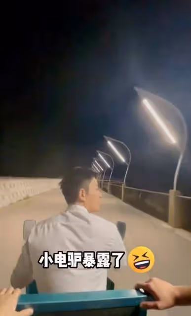 賈乃亮被曝和李小璐復合，賈乃亮發視頻疑澄清，已定居青島！