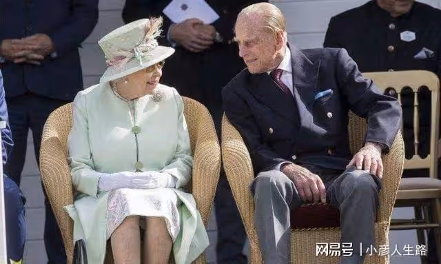 被戴綠帽、丈夫養私生子、妹妹花錢買命,英國女王的一生多不易?