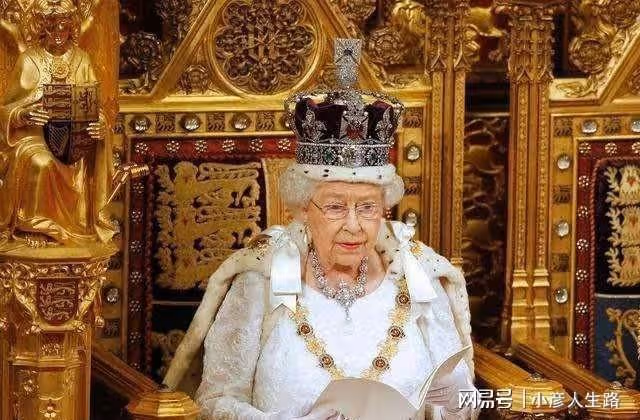 被戴綠帽、丈夫養私生子、妹妹花錢買命,英國女王的一生多不易?
