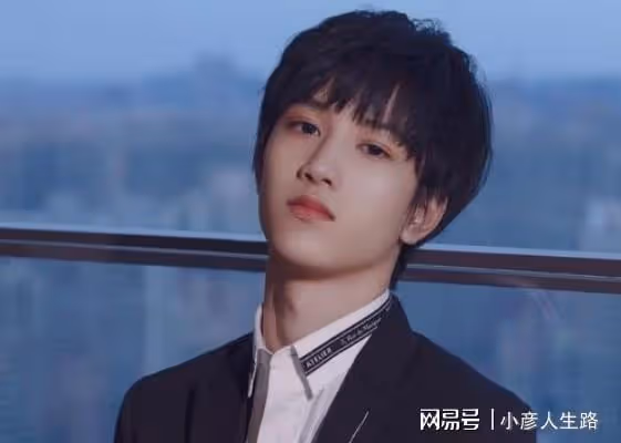 TF家族成員,搭檔過肖戰,演甜寵劇男主,19歲的敖子逸有多優秀?