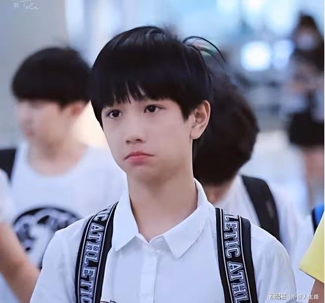 TF家族成員,搭檔過肖戰,演甜寵劇男主,19歲的敖子逸有多優秀?