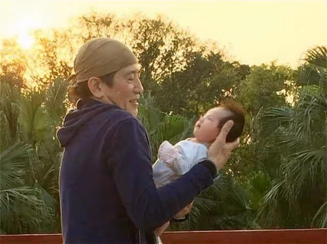 捕獲野生亞洲男神！瓊瑤第一小生「76歲打籃球被認出」　退休生活曝光「消瘦蒼老模樣」粉絲驚：還好嗎