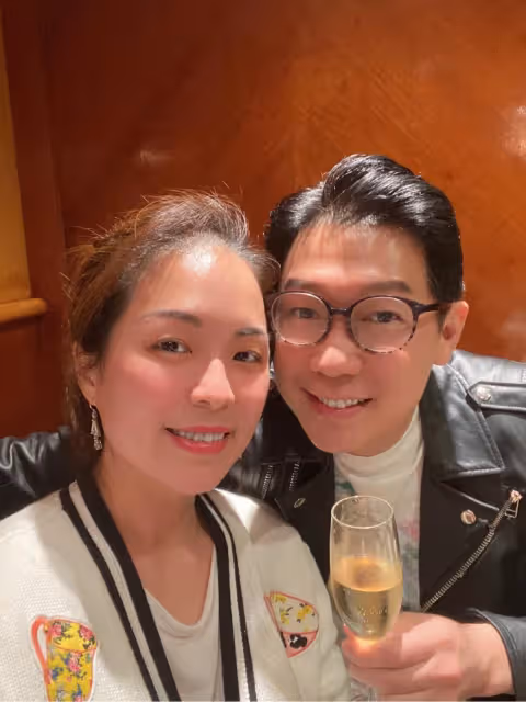 中秋出意外!情歌王子「趕拍戲從2樓墜落」暈10多秒 揭傷勢「右手粉碎性骨折」:50歲一堆舊傷