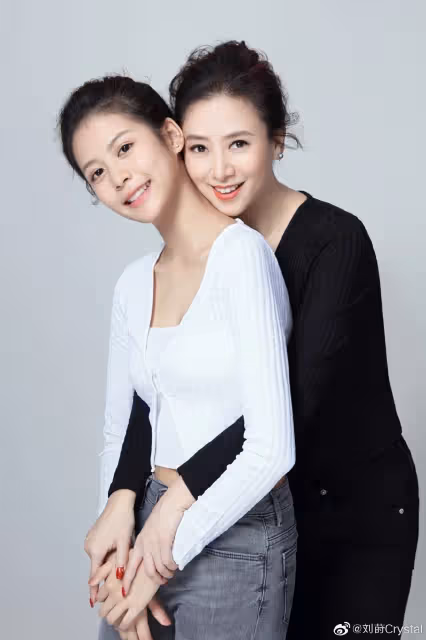 為女兒接拍《寧安如夢》　53歲翁虹顏值完勝90後白鹿