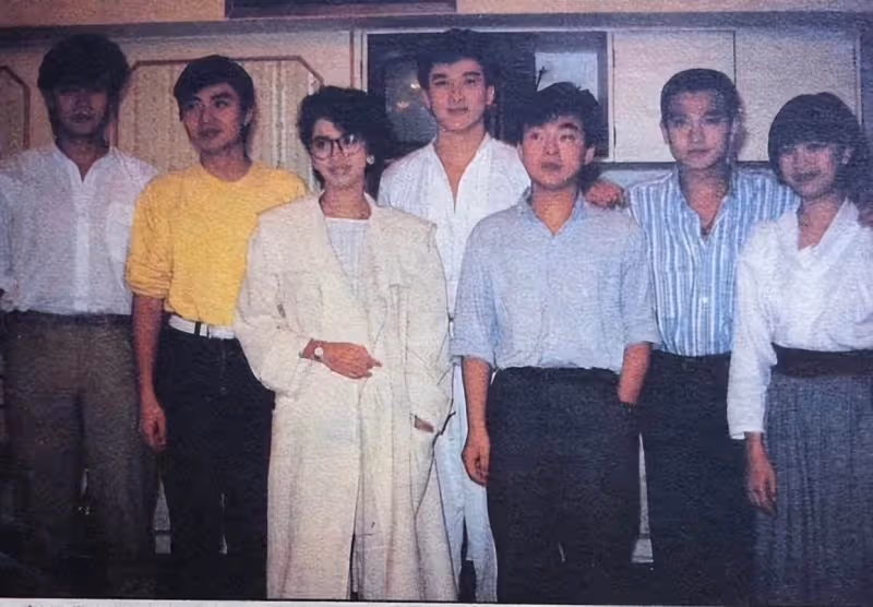 58歲呂方曝近況,與鄭裕玲的愛恨已成往事,今牽手富婆嬌妻,含淚發感言:是她陪我走過低谷.