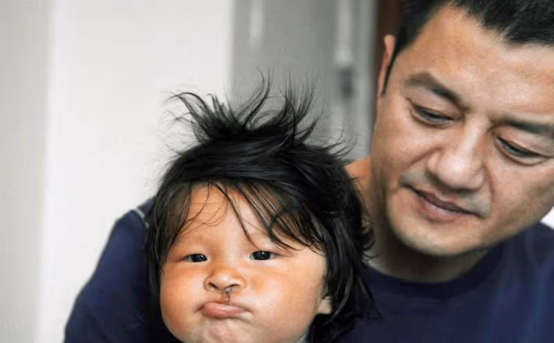 有種「星二代」叫王菲女兒!曾因「兔唇」被熱議,經歷3次手術如今蛻變氣質美女,靠美貌打破流言,網友:明星基因太強大