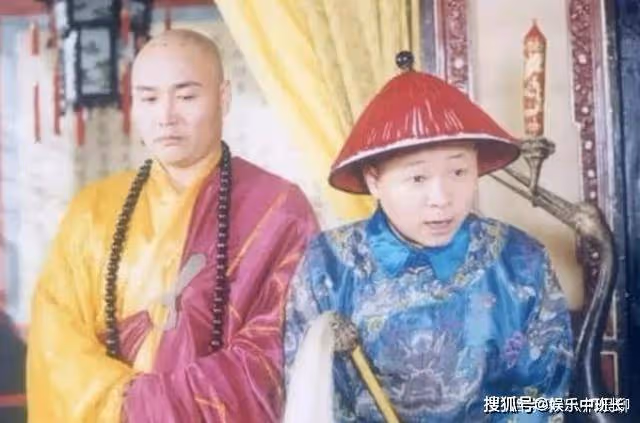張國立的搭檔：三德子靠養雞致富，消失20年的法印去哪了？
