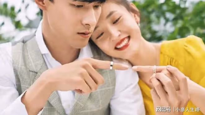 吳倩接連登上熱搜，新劇人設獲關注，離婚後的她更值得
