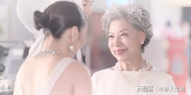 英國女王伊莉莎白二世去世!媒體揭其生前秘密:沒有血包絕不出國