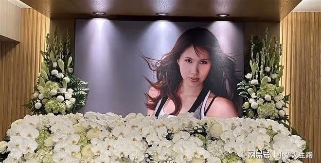 余天仍深陷喪女傷痛,余祥銓曬家人聚餐照,中秋節餘苑綺永遠缺席