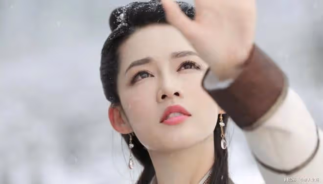 《蒼蘭訣》後，王鶴棣又有新劇將襲，與李沁、趙露思共演雙女主劇