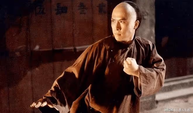 同是黃飛鴻的無影腳,李連杰凌空踢七腳獲認可,甄子丹卻毫無波瀾