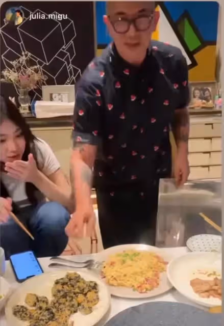 9月10日，大小S的大姐徐熙嫻曬出過中秋的照片，稱讚妹夫具俊曄