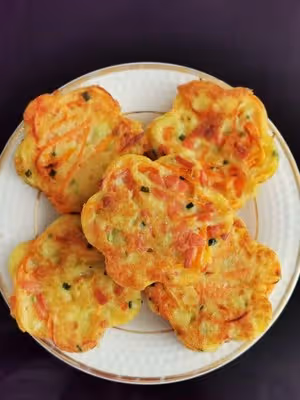 3歲寶寶輔食之土豆胡蘿蔔餅
