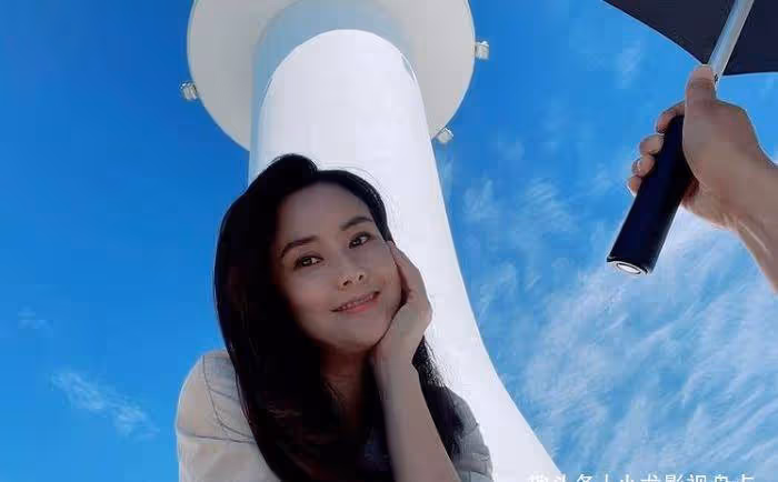 國外女星崔貞允官宣分手,告別十年豪門婚姻,喪偶式婚姻的悲哀!