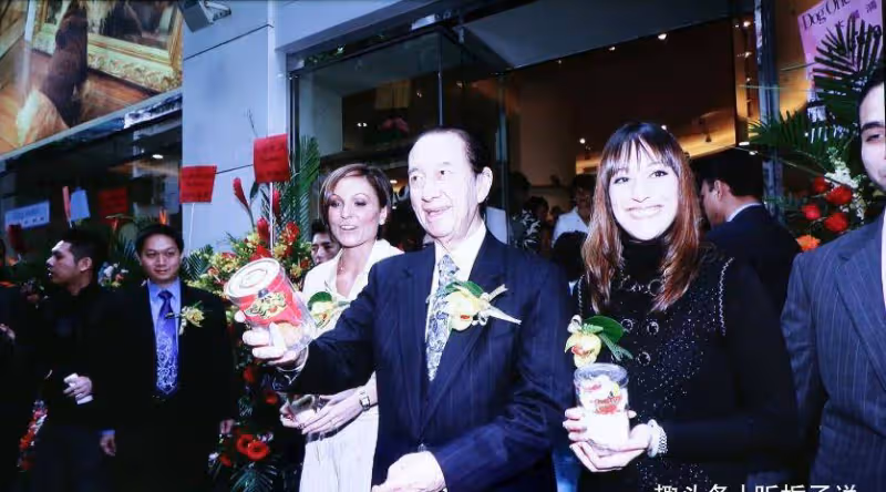 豪門長孫女命運懸殊:5000億何家華一分未得,李思德身價近700億