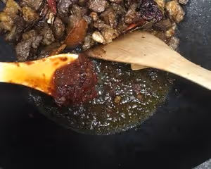 川味紅蘿蔔燒牛肉