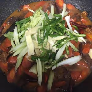 川味紅蘿蔔燒牛肉