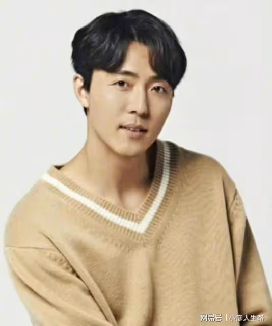 韓國40代男演員吸毒被捕，該演員是李相寶，朴海鎮李茂生等人否認