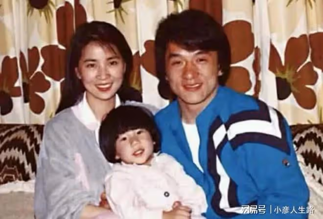 李易峰該被罰,但成龍能被原諒,他為什麼不行?