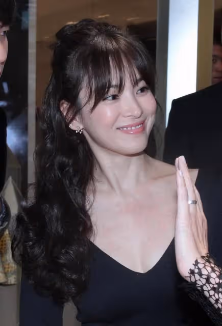 李敏鎬、宋慧喬紐約看秀生圖曝光,一個帥氣依舊、一個臉怪的嚇人