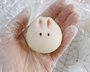 玉兔冰皮月餅