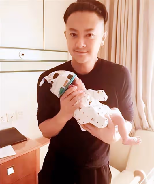 演員印小天:被兄弟背叛排擠,人生低谷再慘被騙婚,43歲仍單身
