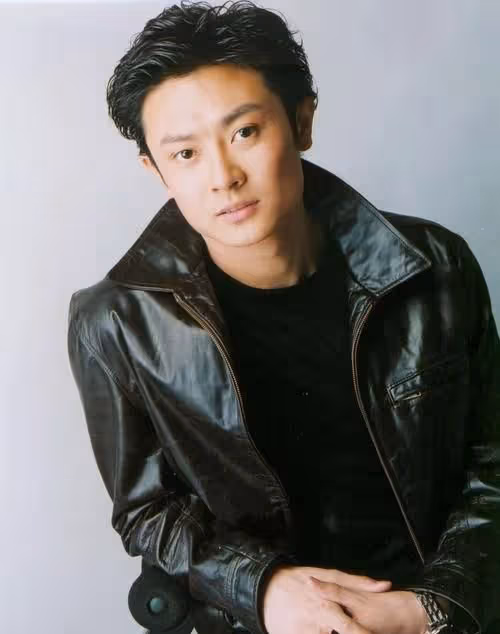 演員印小天:被兄弟背叛排擠,人生低谷再慘被騙婚,43歲仍單身