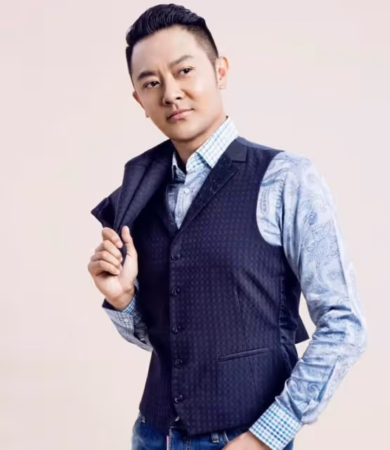 演員印小天:被兄弟背叛排擠,人生低谷再慘被騙婚,43歲仍單身