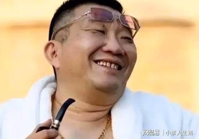 李耕：跑龍套30年，只為廣告事業，卻成了老戲骨