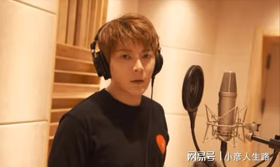 陳翔被網友偶遇,身材發福臉似發麵饅頭,被吐槽越來越「姨化」