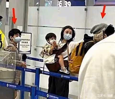 張柏芝近況曝光!三歲小兒子罕見出鏡,梳波波頭邁小撇步好軟萌,網友:完美復刻張柏芝
