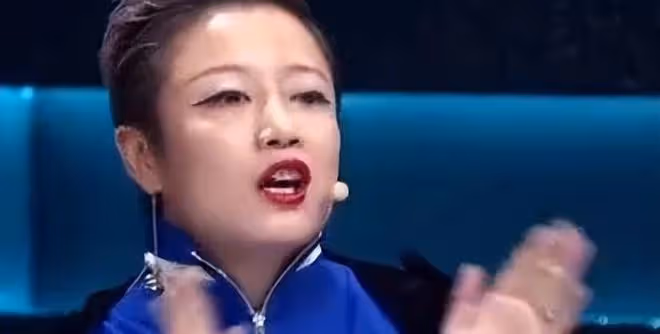 沒有任何代表作,卻裝模作樣當評委,小丑鬧劇何時才會停止?