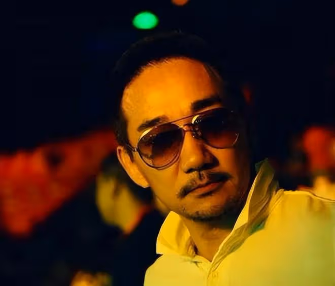 沒有任何代表作,卻裝模作樣當評委,小丑鬧劇何時才會停止?