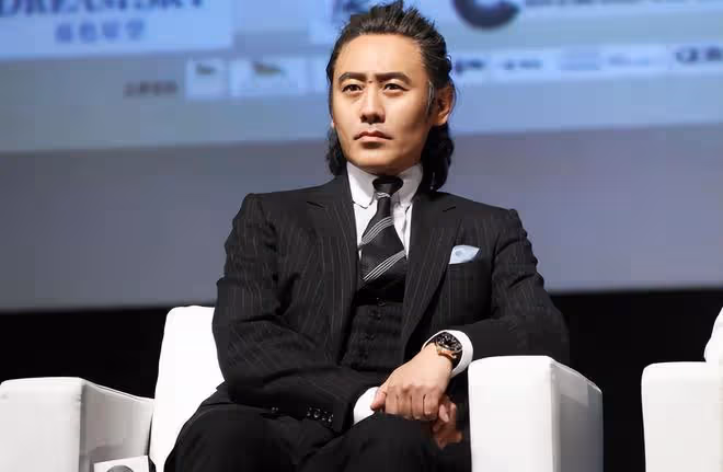 「管不住下半身」的8位明星,一個比一個過分,個個不值得同情