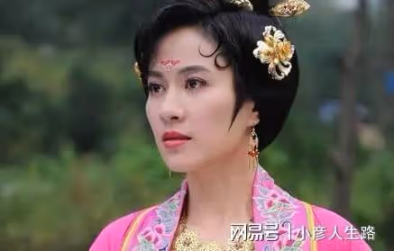 葉璇:曾是TVB女演員中的學霸女神,後因謎之操作被吐槽