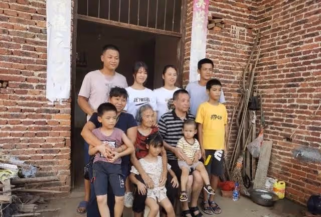 張玉環和汪姐分開過中秋節,二婚夫妻難同心,孩子還是自己的好
