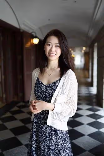 網紅出身!應屆港姐被曝廣告費5萬起步,隨時比TVB二線藝人定價高