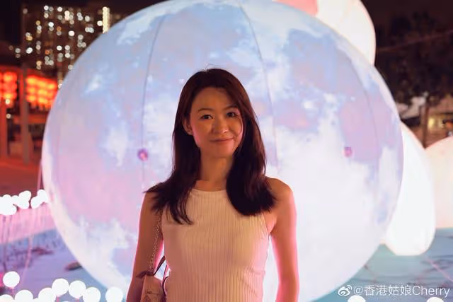 網紅出身!應屆港姐被曝廣告費5萬起步,隨時比TVB二線藝人定價高